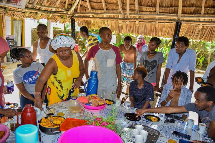 Mentees sharing a meal during the trip